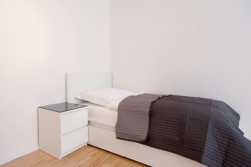 Exclusive 2-Room Souterrain Apartment Nuremberg Exterior photo